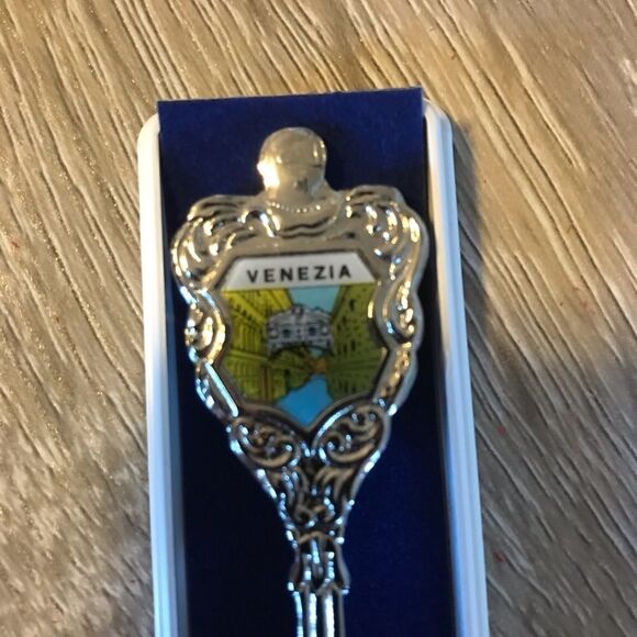 VINTAGE European collector spoons - Picture 5 of 7